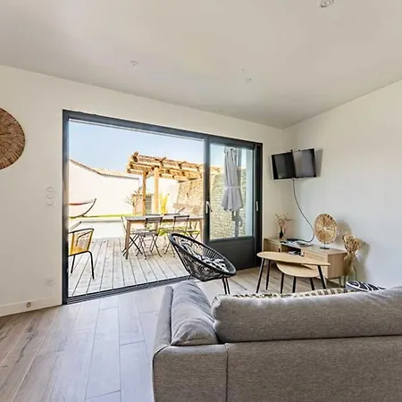 Maison Moderne Au Bois-plage-en-re Avec Jardin - Fr-1-835-3 Вилла